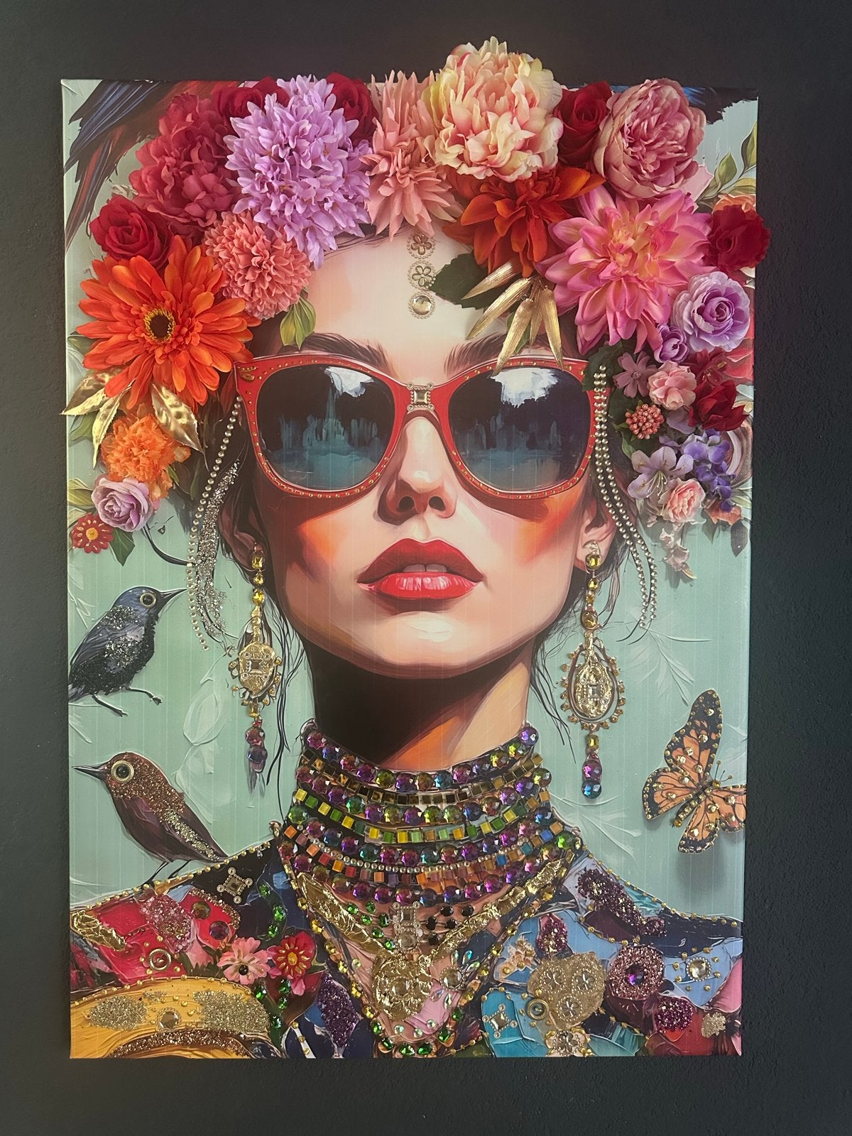 Vrouw met bloemen en juwelen - Uniek 3D kunstwerk, Figuren, 3D-effect, Ophalen of Verzenden, Gemengde techniek