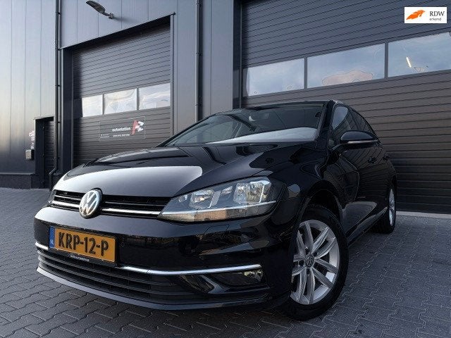 Volkswagen GOLF 1.0 TSI 110PK Facelift|DSG|Massage|ACC|Stoel, Gebruikt, Euro 6, 620 kg, Zwart