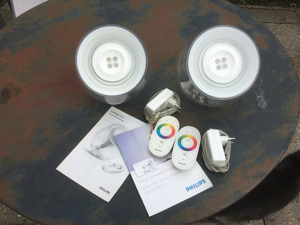 Philips Living Colors 2 stuks, Ophalen, Kunststof, Bolvormige lamp met miljoenen kleuren, Zo goed als nieuw