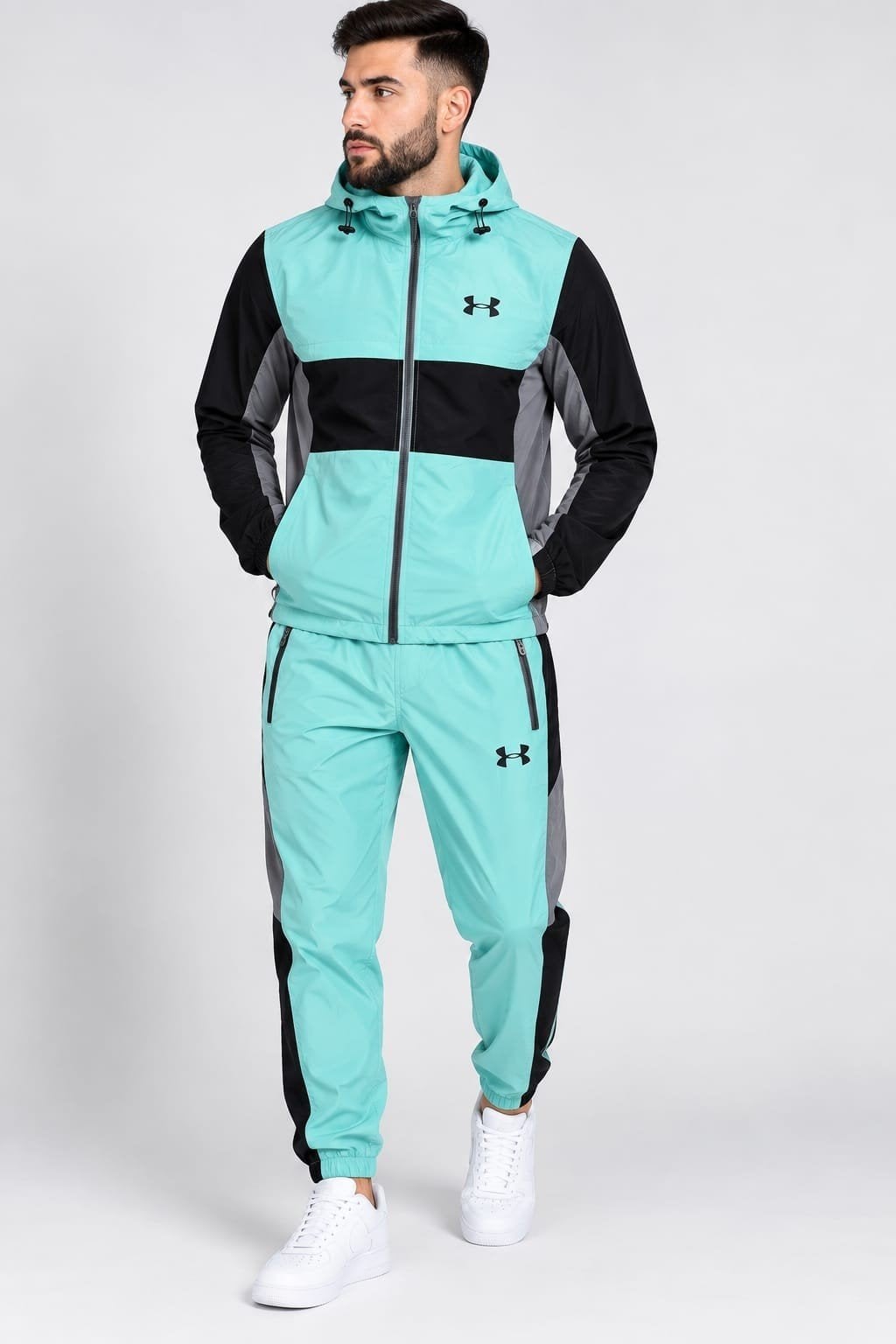 Partij Under Armour Parajumpers Nike On Cloud Moncler