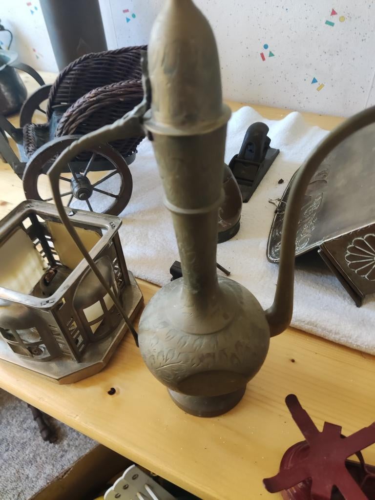 Antieke koperen waterkan met gravures, Ophalen, Koper