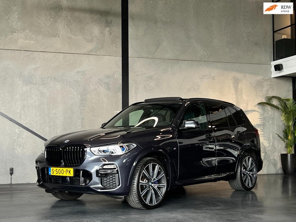 BMW X5 3.0d M-Sport, 4Wielbest., Pano,Harman Kardon,Trekhaak, Gebruikt, 2993 cc, 255 €/maand, Leder