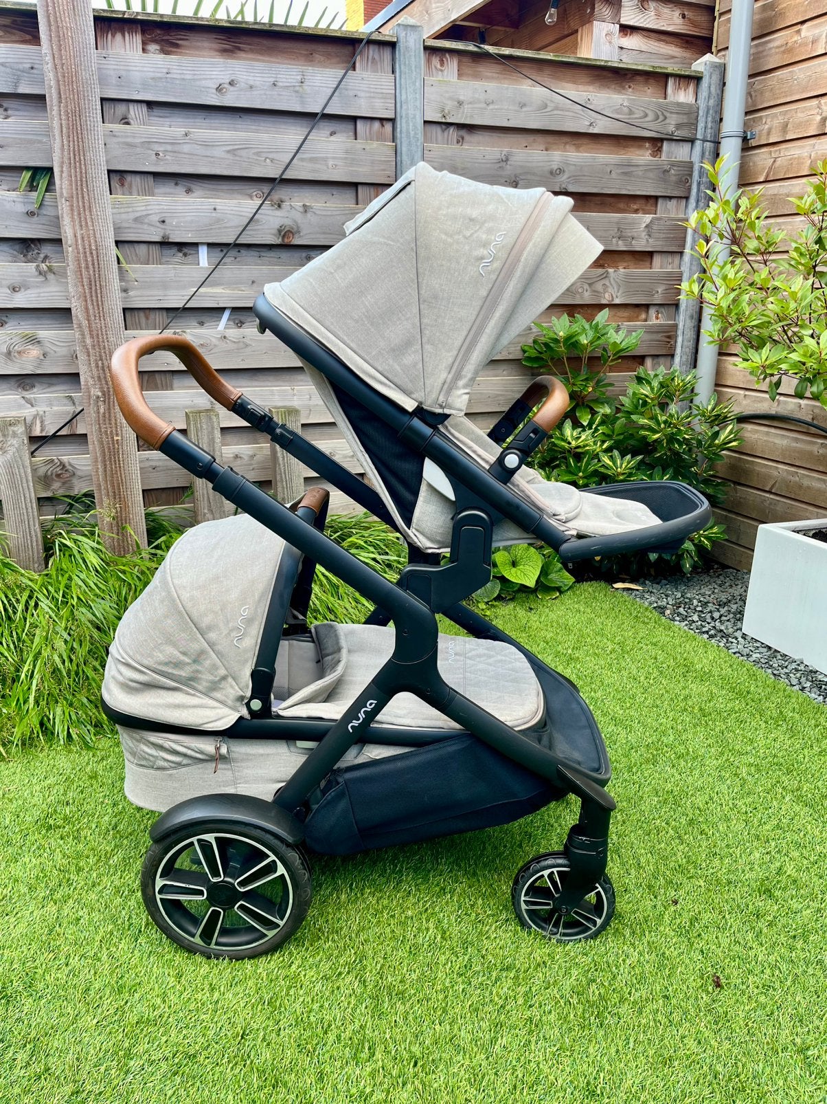 Nuna Demi Grow Hazelwood + extra zitje, compleet, Duowagen, Zo goed als nieuw, Combiwagen, Ophalen