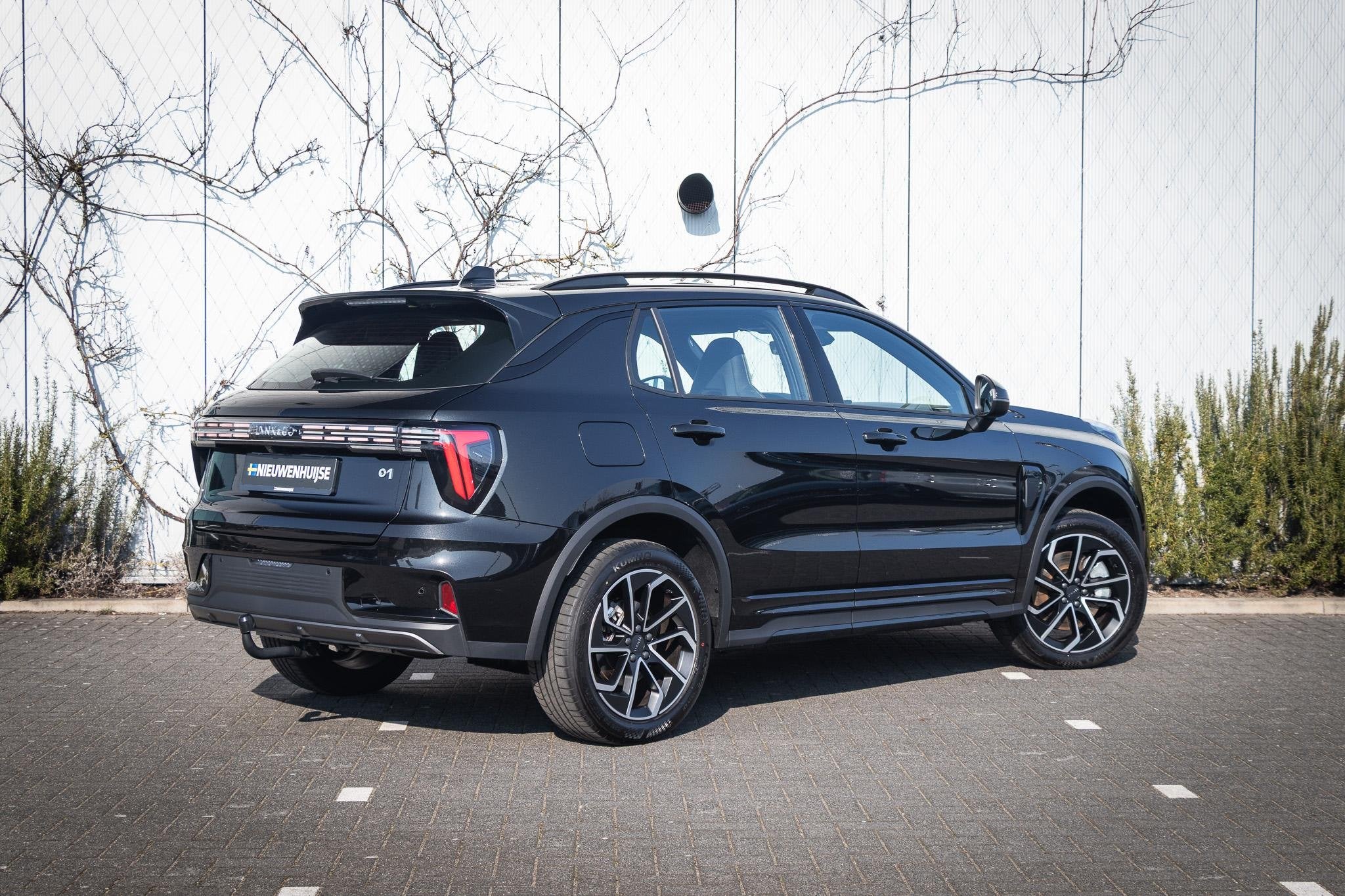 Lynk & Co 01 Plug-in Hybrid 1.5 Core | GRATIS TREKHAAK | Nie, Auto's, 4 cilinders, Automatische klimaatregeling, Alcantara, Zwart