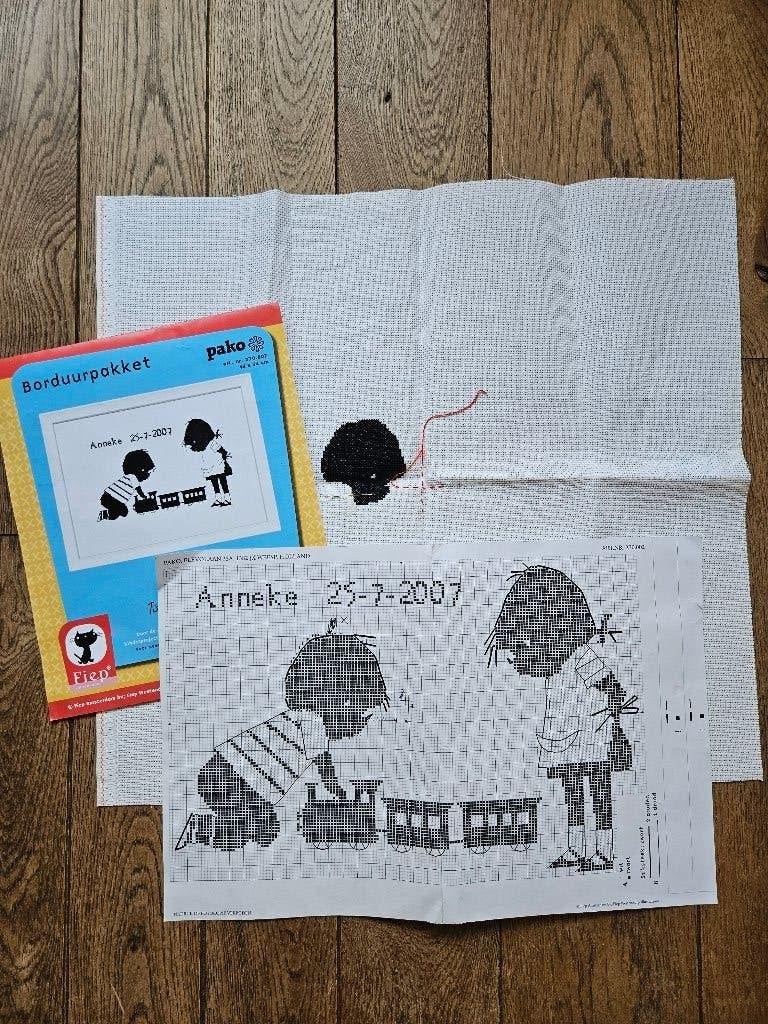 Borduurpakket geboorte Jip & Janneke, Ophalen, Zo goed als nieuw, Handborduren, Borduurpakket
