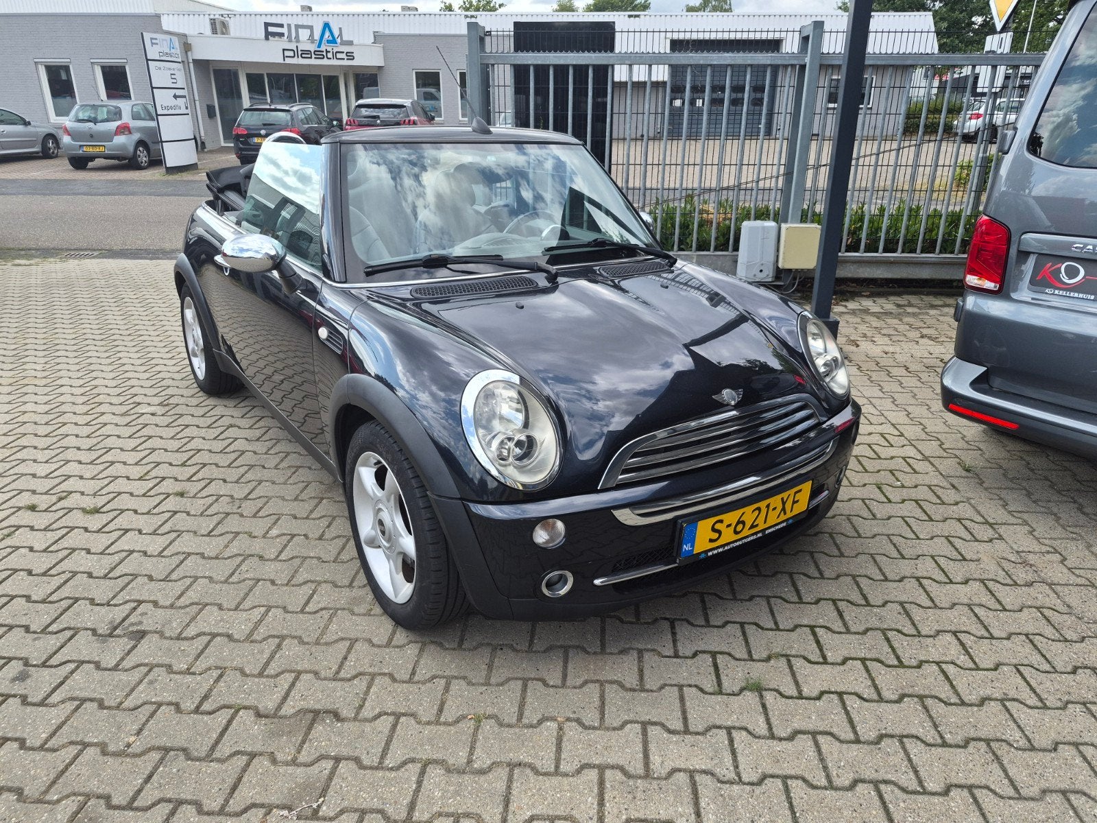 Mini 1.6 16V ONE Cabrio 2007 Zwart, 4 cilinders, Cabriolet, 4 stoelen, Zwart