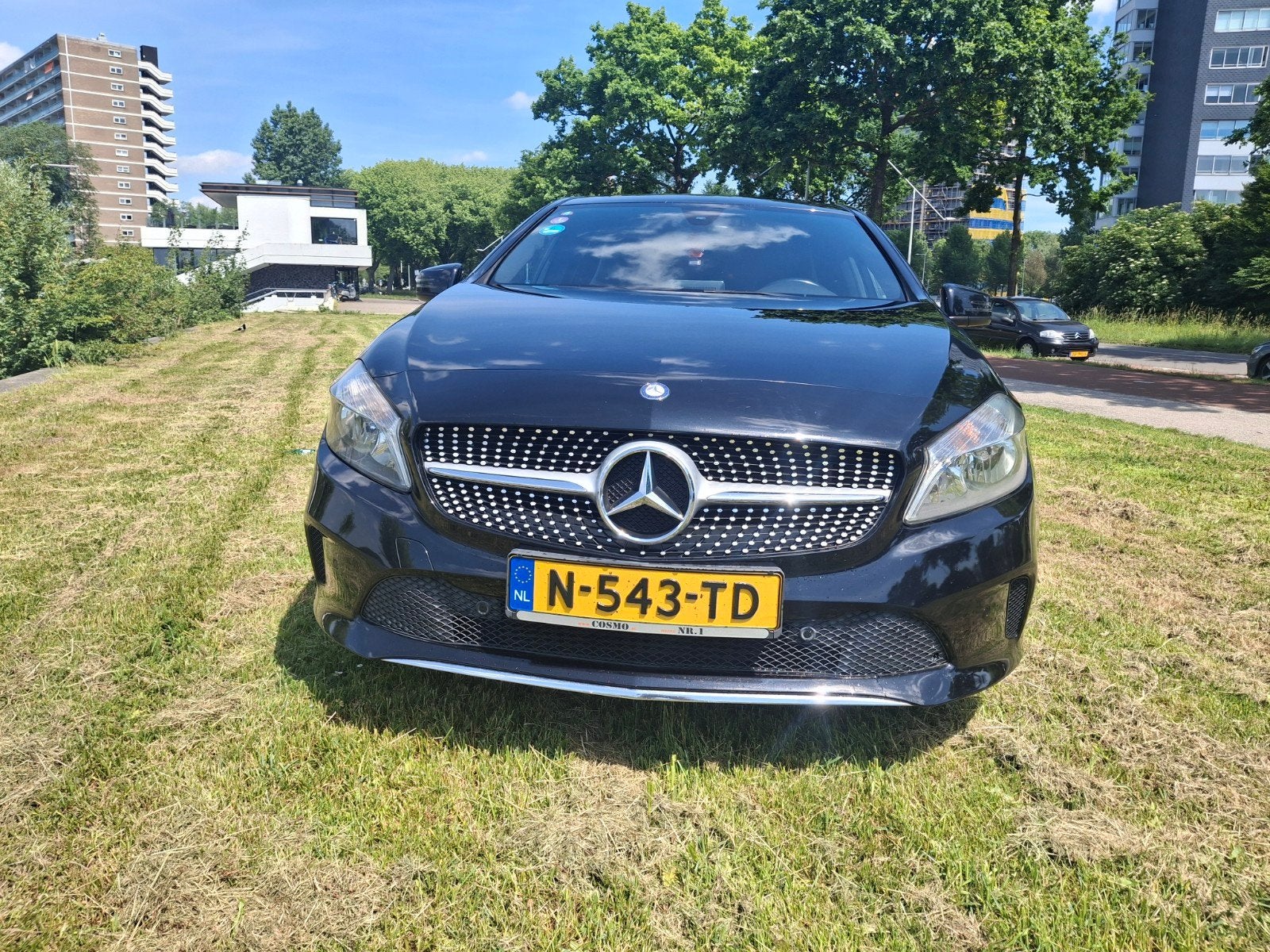 Mercedes-Benz A-Klasse A180 1.6 Blue Efficiency 2015 Zwart, Voorwielaandrijving, 4 cilinders, 1595 cc, 1200 kg