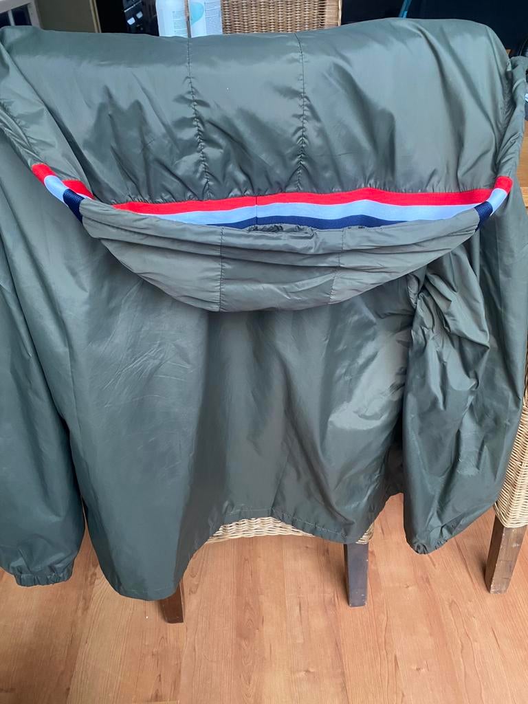 Moncler jas L, Ophalen of Verzenden, Zo goed als nieuw, Groen