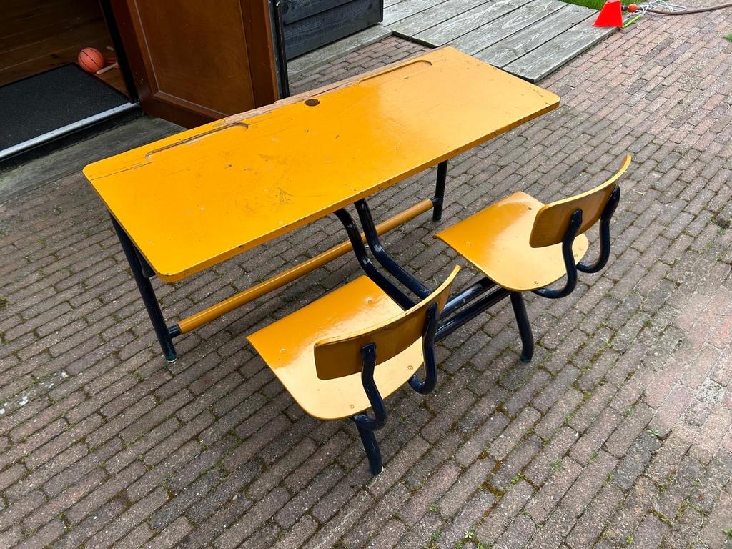 Vintage Lessenaar / Bureau met twee stoelen, Ophalen