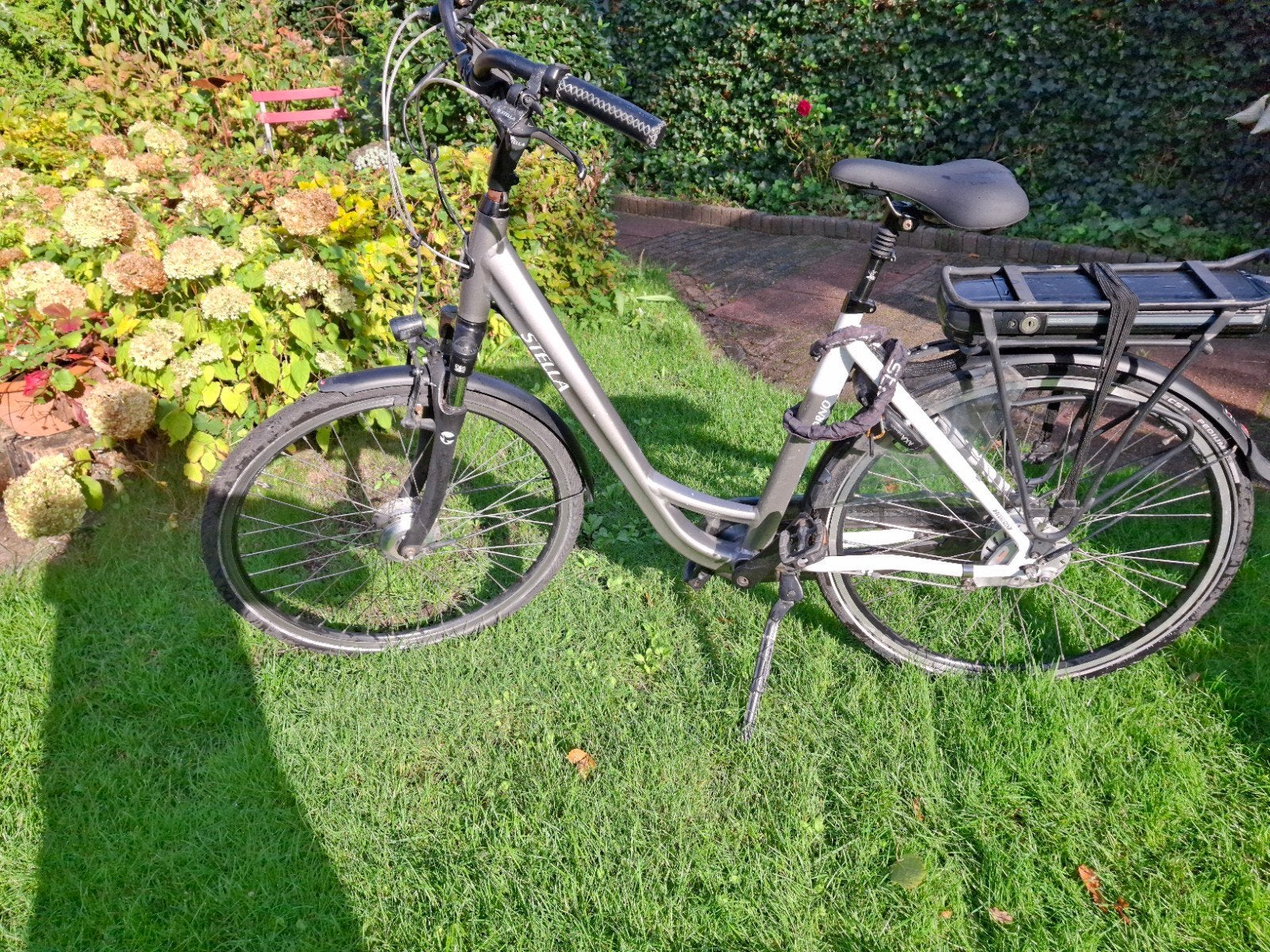 Stella elektrische fiets met lage instap, 51 tot 55 cm, Ophalen, Gebruikt, 50 km per accu of meer