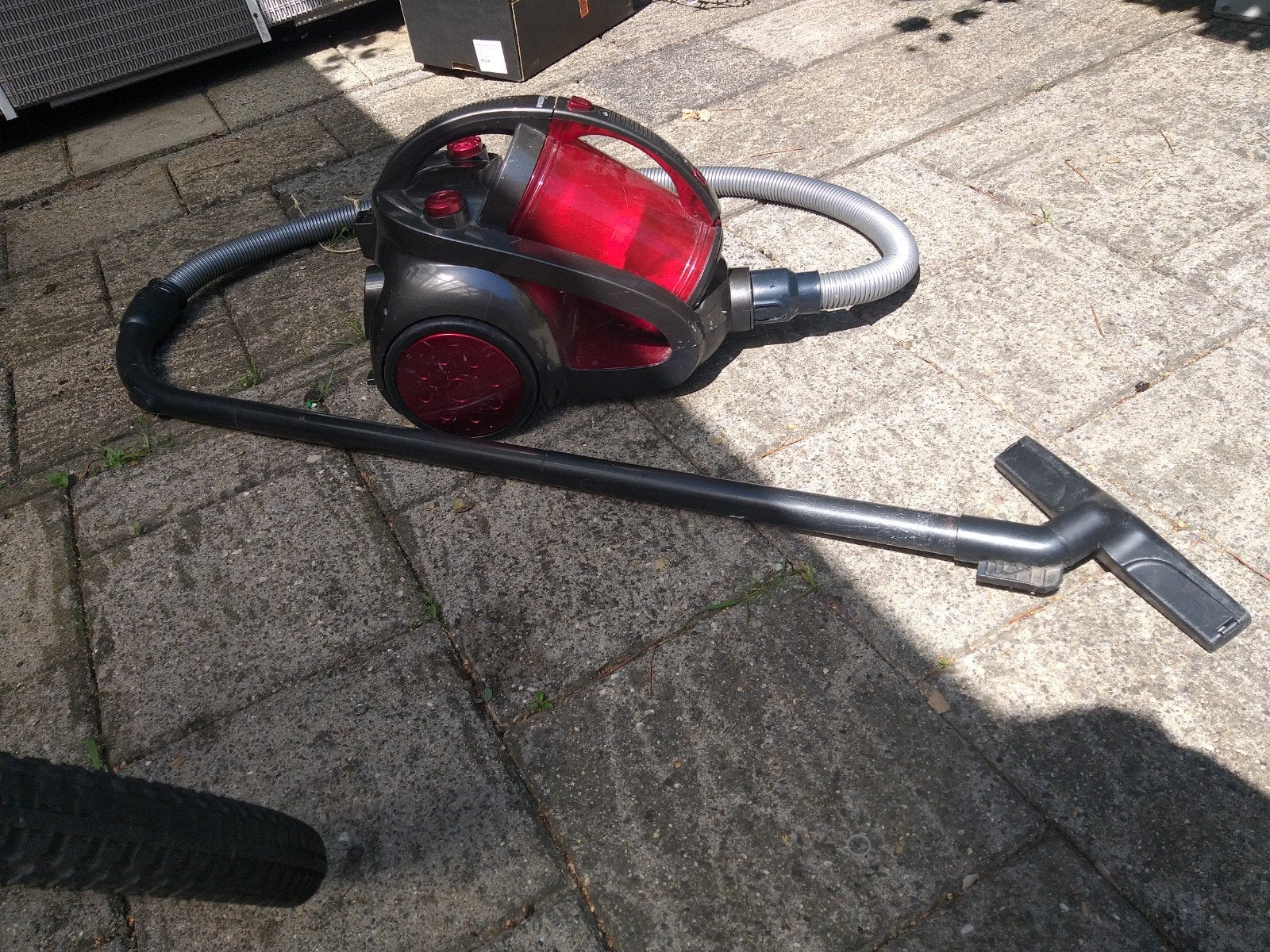 Te koop stofzuiger werkt prima, Ophalen, Zo goed als nieuw