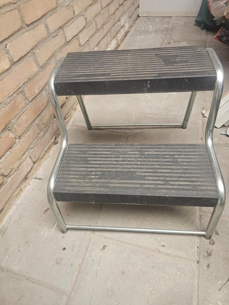 Stevige carava trap met 2 treden - 43,5 cm breed, 38 cm hoog, Ophalen, Gebruikt, Trap, Minder dan 2 meter