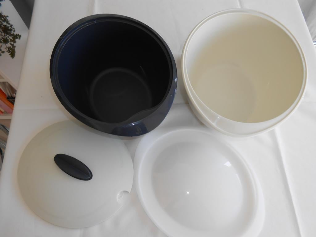 Tupperware Iso Thermo Duo 3,5L & 4,3L Wit zwart NIEUW, Huis en Inrichting, Keuken | Tupperware, Nieuw, Overige typen, Wit, Ophalen of Verzenden