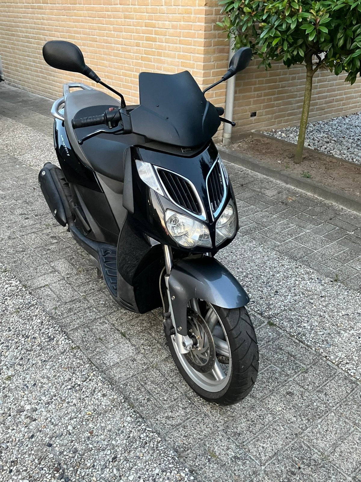 Aprillia Sportcity 250 motorscooter, Ophalen, Gebruikt, Benzine