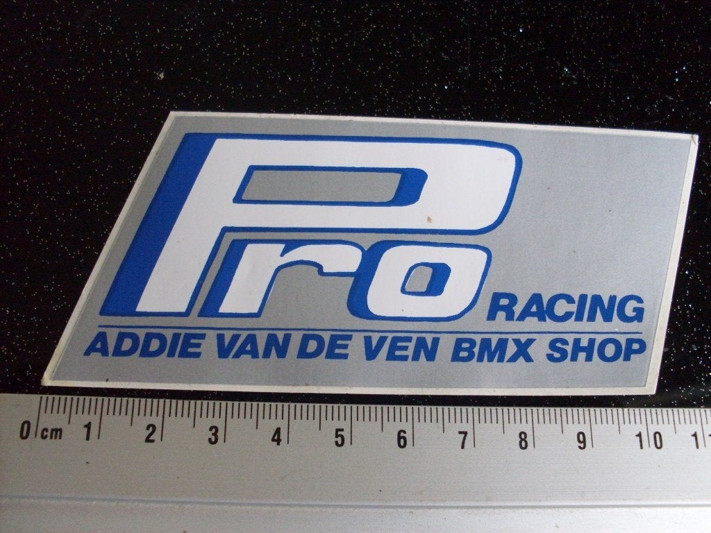 sticker Pro racing Addie van de Ven bmx shop logo, Verzenden, Zo goed als nieuw, Bedrijf of Vereniging