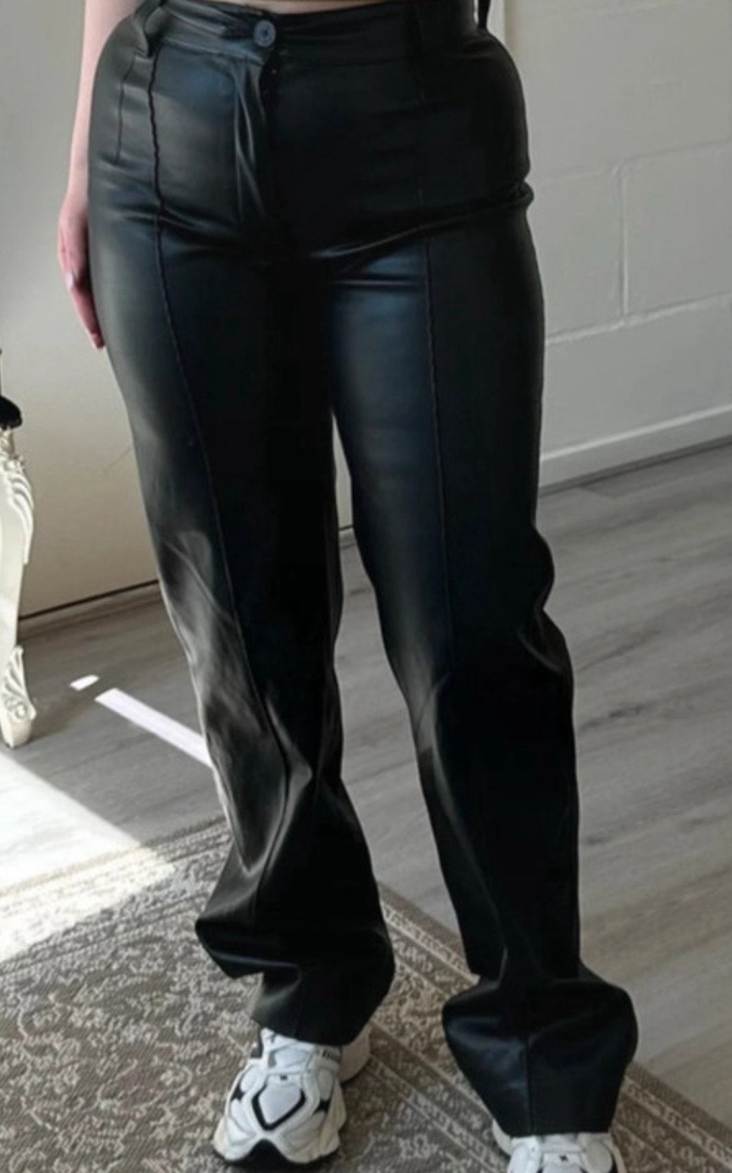 Zara zwarte leren broek met wijde pijpen, Verzenden, Zwart, Zo goed als nieuw, Maat 34 (XS) of kleiner