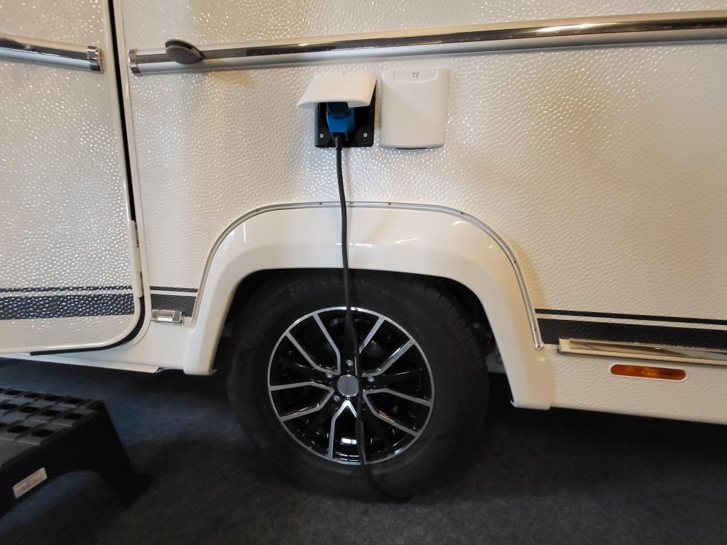 Fendt Tendenza 465 SFB; luxe en mooie fabrieksopties, Caravans en Kamperen, Rondzit, Bedrijf, Overige typen, Fendt