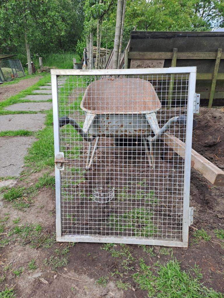 Volïere deurtjes 10 stuks aluminium, Dieren en Toebehoren, Vogels | Hokken en Kooien, Ophalen of Verzenden, Gebruikt, Aluminium