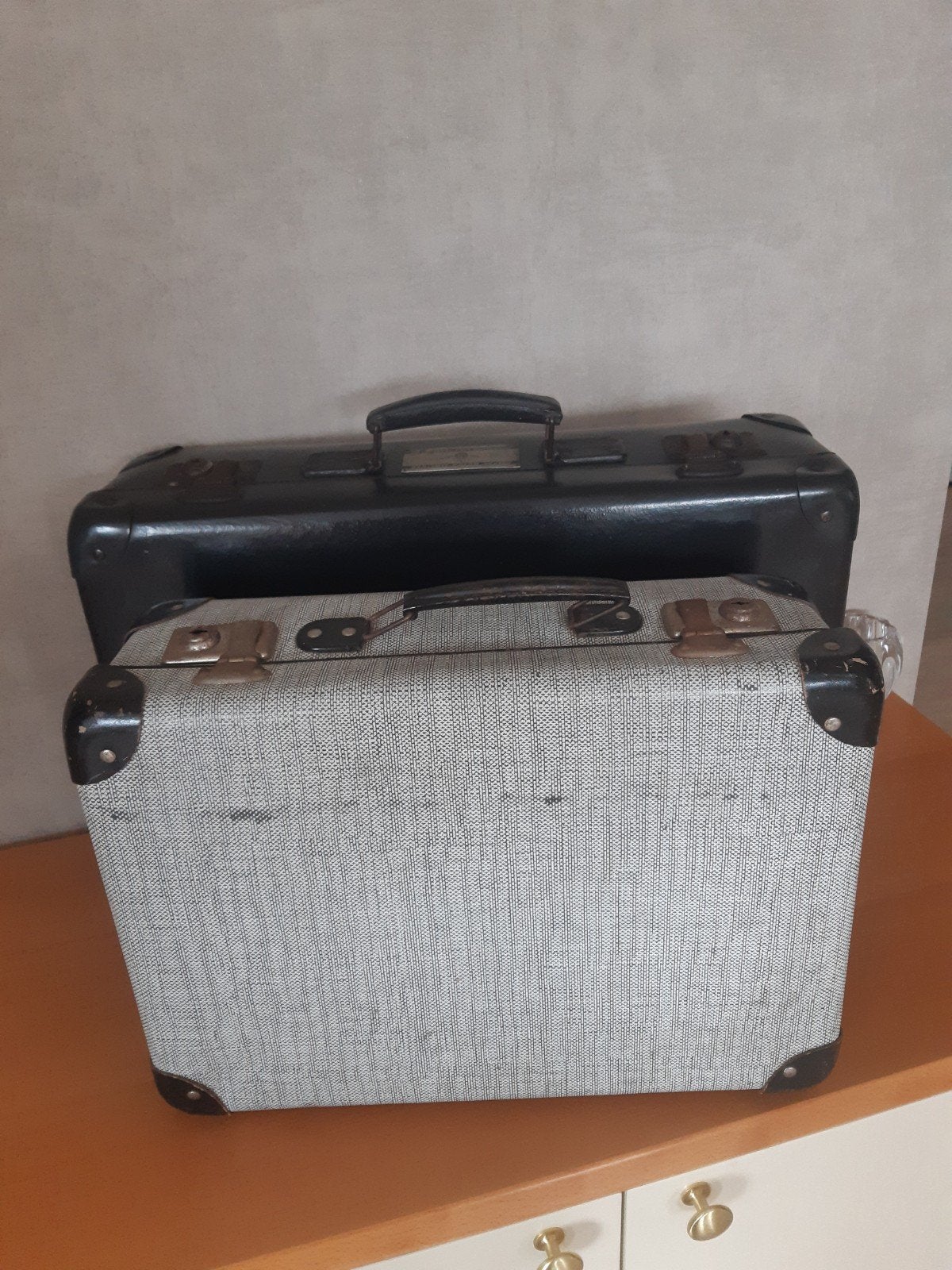 2 leuke koffertjes., Sieraden, Tassen en Uiterlijk, Koffers, Ophalen, Zo goed als nieuw, Hard kunststof, 70 cm of meer