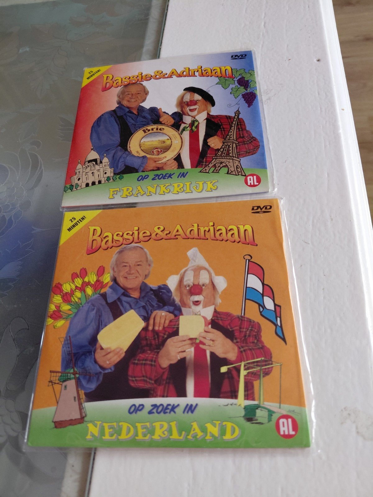 Bassie & Adriaan DVD’s - Op zoek in Nederland & Frankrijk., Alle leeftijden, Tv-serie, Ophalen of Verzenden, Zo goed als nieuw