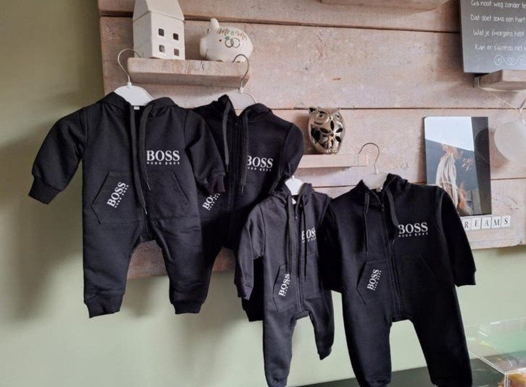 AANBIEDING kleding boxpakje BOSS HUGO BOSS boxpakjes, Kinderen en Baby's, Ophalen of Verzenden, Nieuw