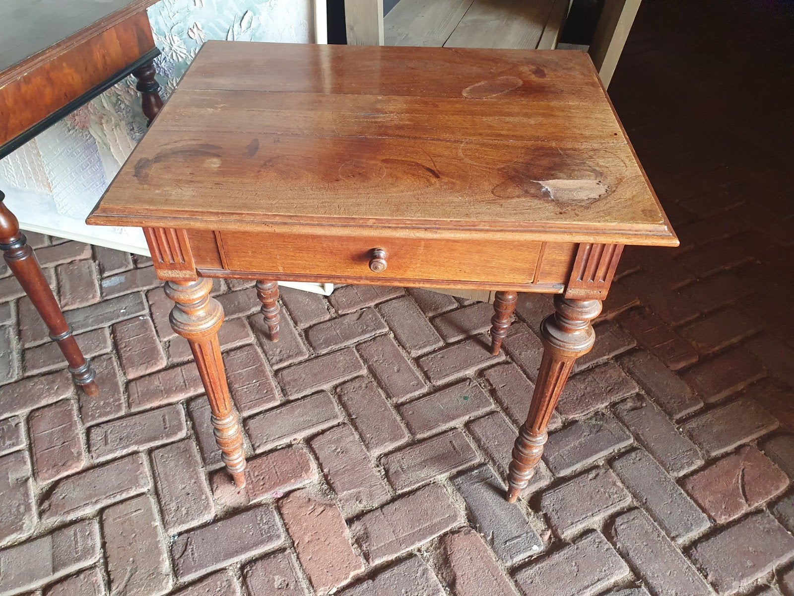 tafeltje, Ophalen