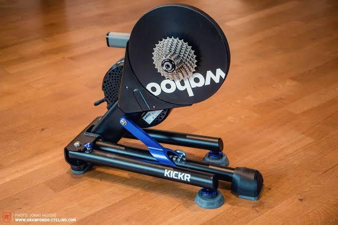 Wahoo KICKR V5 Smart Trainer - Zo goed als nieuw, Sport en Fitness, Wielrennen, Zo goed als nieuw, Overige typen, Ophalen of Verzenden