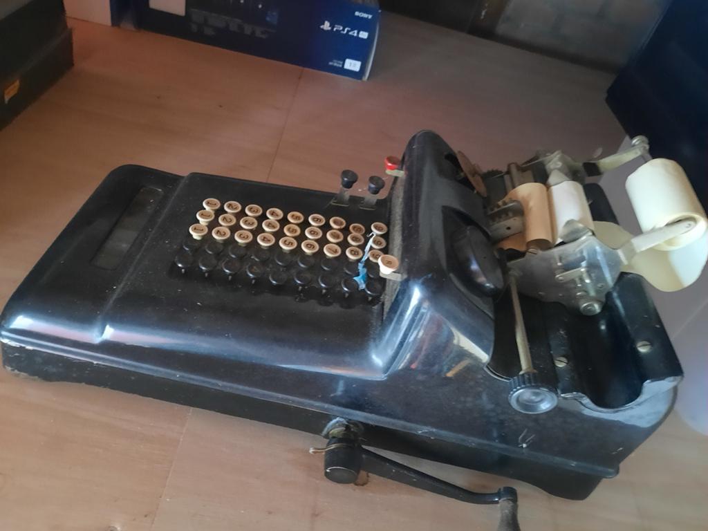 Oude kassa telmachine, Ophalen