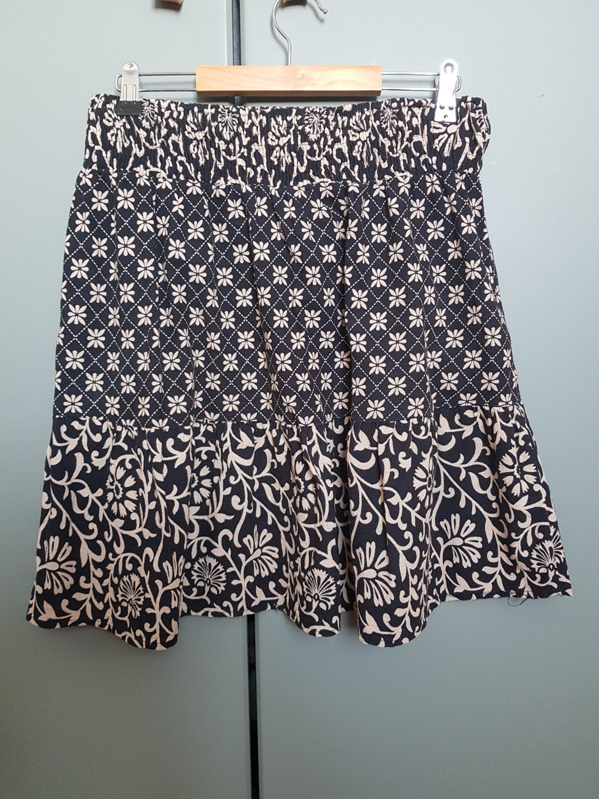 Leuk rokje van het merk Vero Moda, Kleding | Dames, Rokken, Maat 38/40 (M), Vero Moda, Zwart, Ophalen of Verzenden