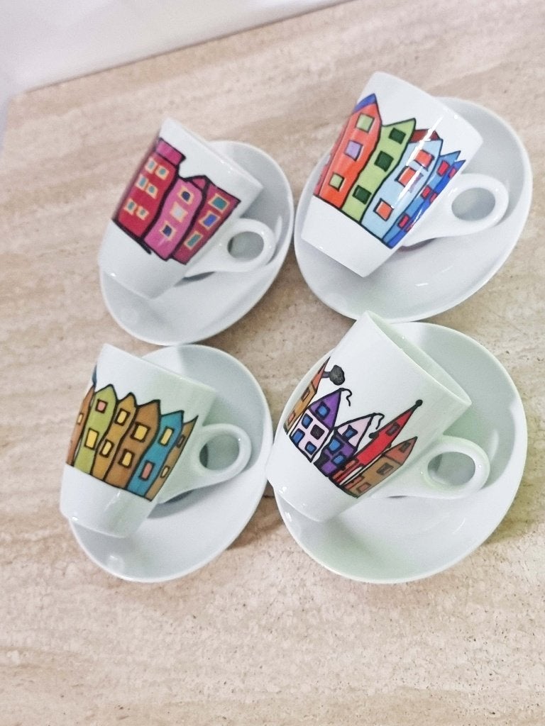 4 X Yong  kop met schotels, kleurrijke huisjes, Ophalen of Verzenden