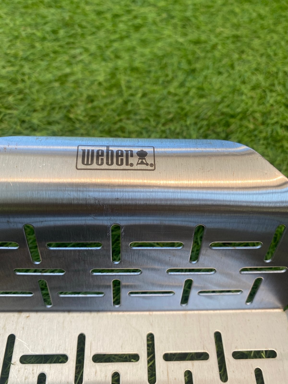Weber Deluxe Grillkorf Roestvrij Staal V 24 cm, Ophalen of Verzenden, Zo goed als nieuw