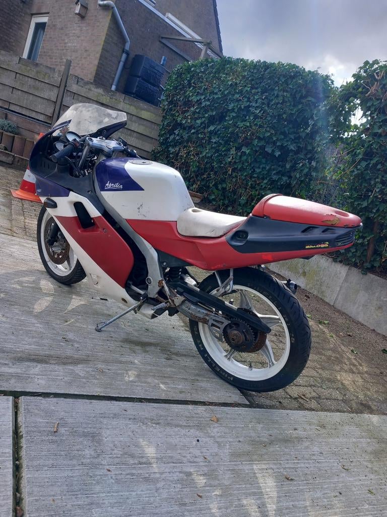 Aprilia af1 futura 50, Fietsen en Brommers, Aprilia, Gebruikt, Ophalen of Verzenden, 4 versnellingen