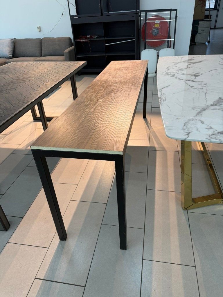 Lange industriële sidetable / bartafel, Ophalen, 100 tot 150 cm, Eikenhout, Zo goed als nieuw
