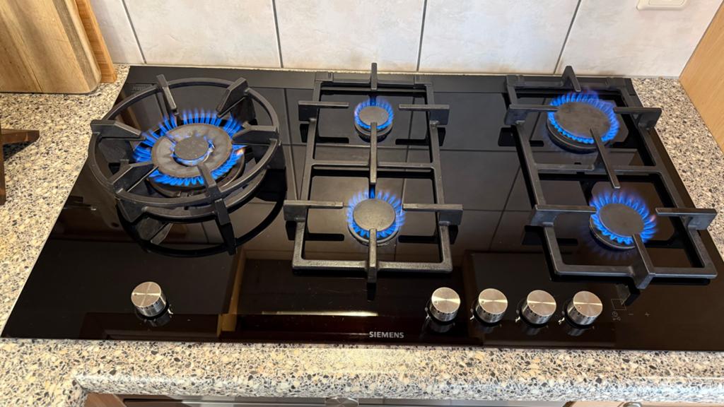 Siemens ER926ST90N Gasfornuis - 5 Kookzones, Zwart Glas, Ophalen, Gebruikt, Inbouw, Gas
