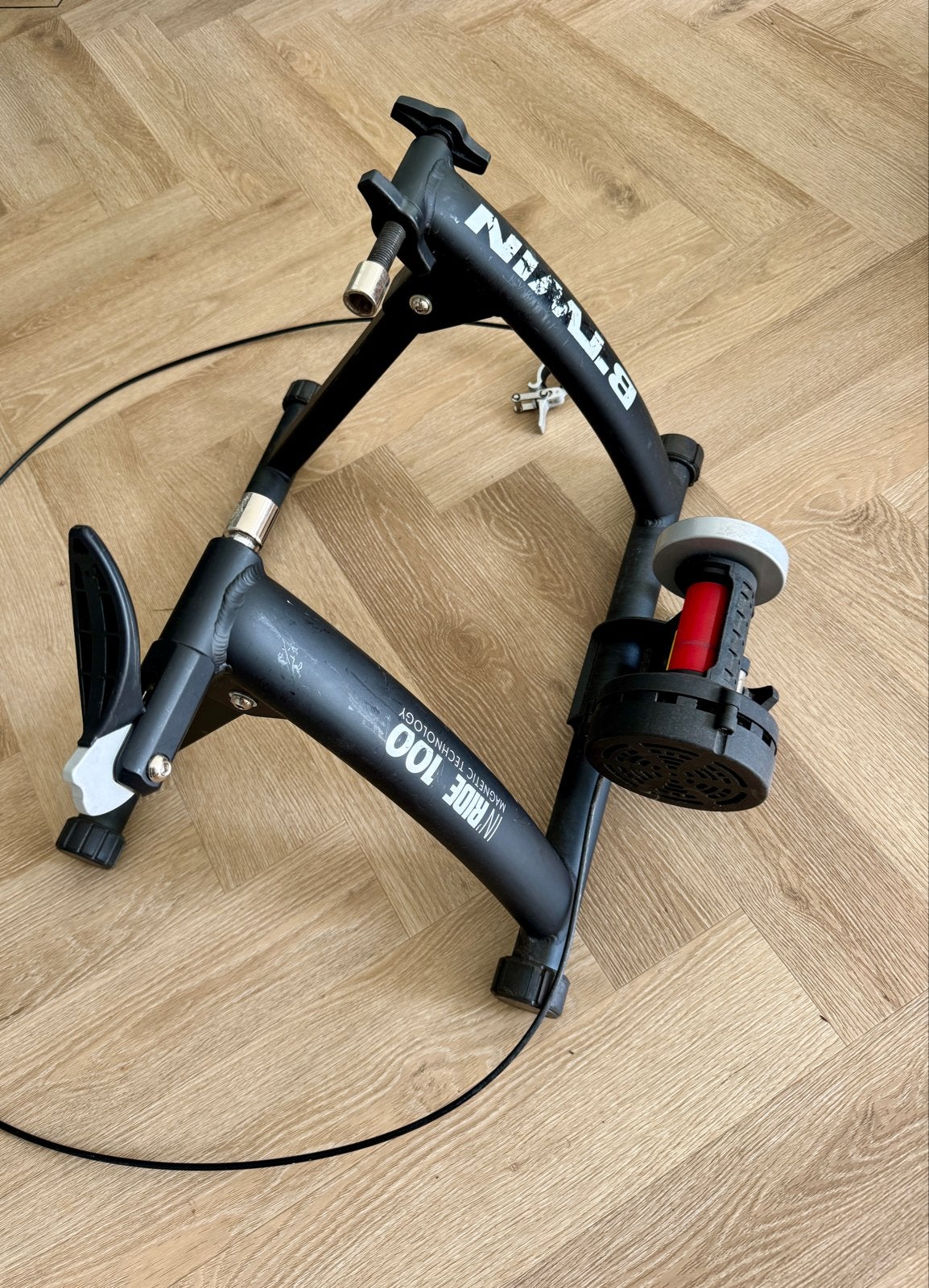 B'Twin In'Ride 100 Fietstrainer - Magnetic Technology, Ophalen, Gebruikt