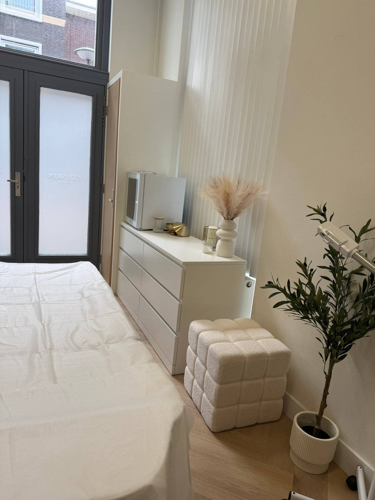 BEAUTY RUIMTE BESCHIKBAAR – Den Haag, Den Haag