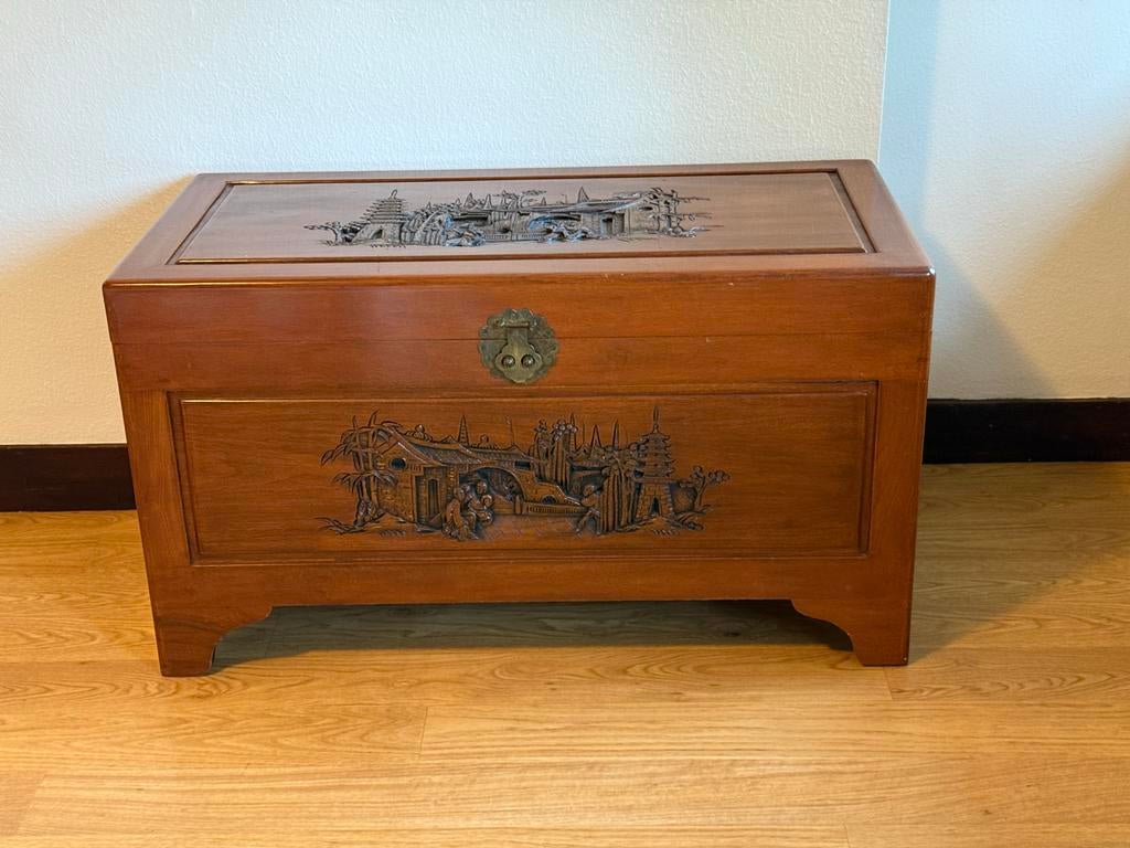 Antieke kist met houtsnijwerk - Maritieme geschiedenis, Ophalen, 50 tot 100 cm, Minder dan 50 cm