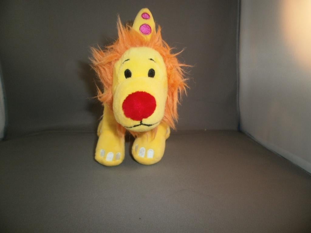bumba leeuw Harry 22 cm oranje/geel velours rode neus en, Overige merken, Ophalen of Verzenden, Zo goed als nieuw, Wasbaar