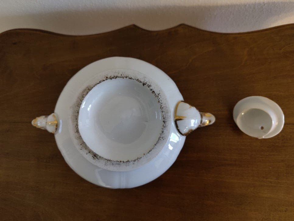 Prachtige antieke witte theepot met goudkleurige versiering, Antiek en Kunst, Verzenden