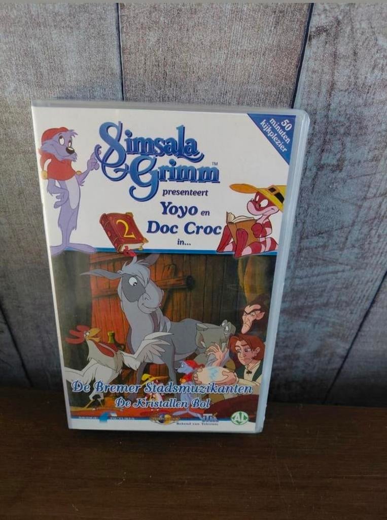 Simsala Grimm 2 videoband De Bremer Stadsmuzikanten NIEUW, Cd's en Dvd's, Alle leeftijden, Ophalen of Verzenden, Nieuw in verpakking