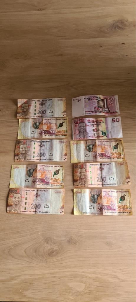 Set van 8 Swaziland Emalangeni bankbiljetten (200 en 50), Postzegels en Munten, Verzenden, Zuid-Azië, Setje