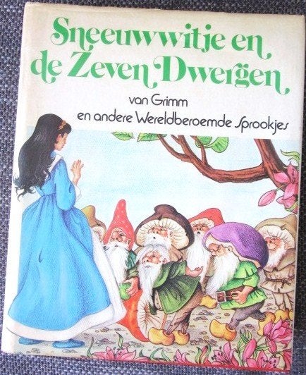 Dik sprookjesboek uit jaren 70 Sneeuwwitje etc, Boeken, Ophalen of Verzenden, Gelezen