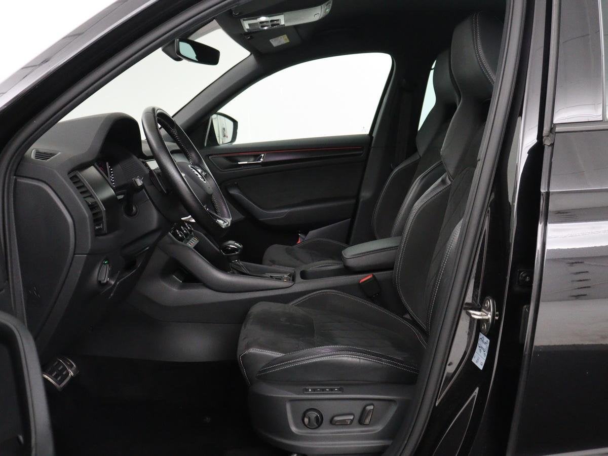 Skoda Kodiaq 1.5 TSI Sportline Business | Leder/alcantara |, Auto's, Skoda, 4 cilinders, 150 pk, Zwart, Origineel Nederlands