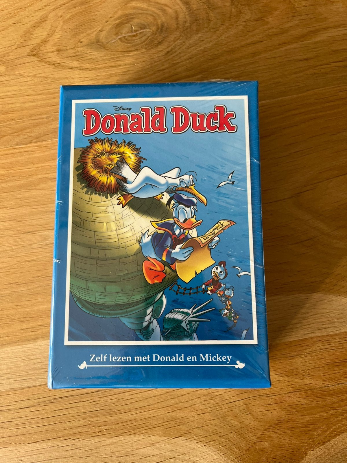 Zelf lezen met Donald Duck en mickey leesbox met 6 pockets, Ophalen of Verzenden, Nieuw, Fictie algemeen