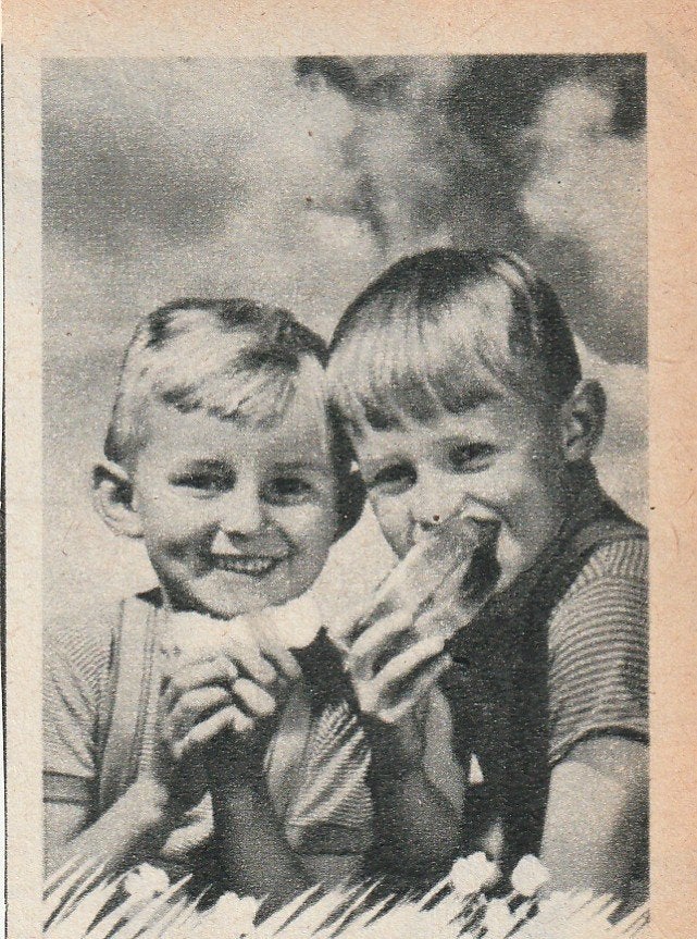 Retro reclame 1955 Eru smeerkaas jongetjes kamperen, Verzenden, Overige typen