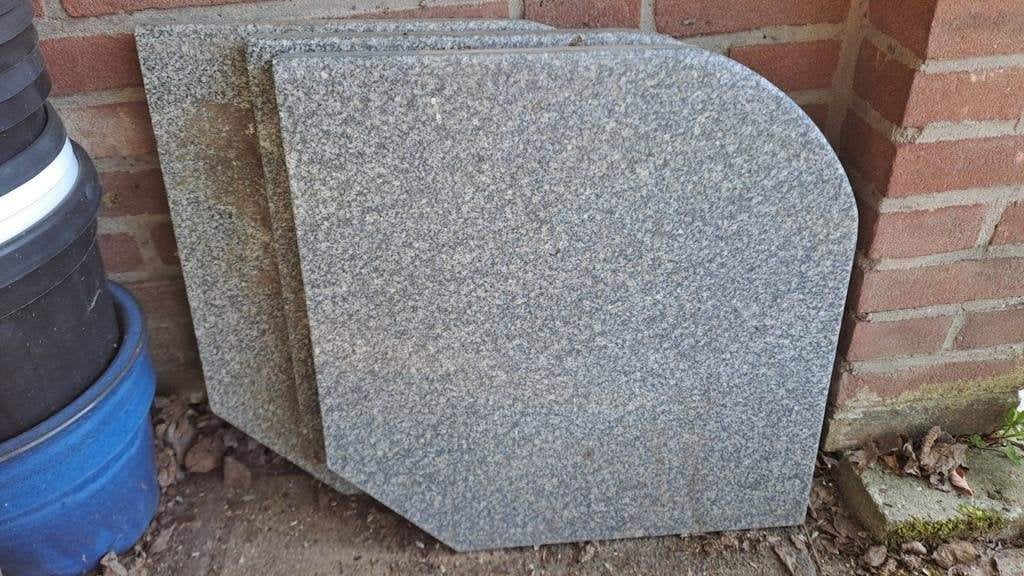 3 zware parasoltegels, Tuin en Terras, Keramiek, Onbekend, Ophalen of Verzenden, Zo goed als nieuw