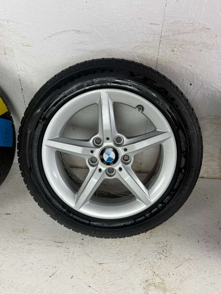 Foto 3 van Originele BMW 1-Serie X1 velgen 16" 5x120 Style 654 winter
