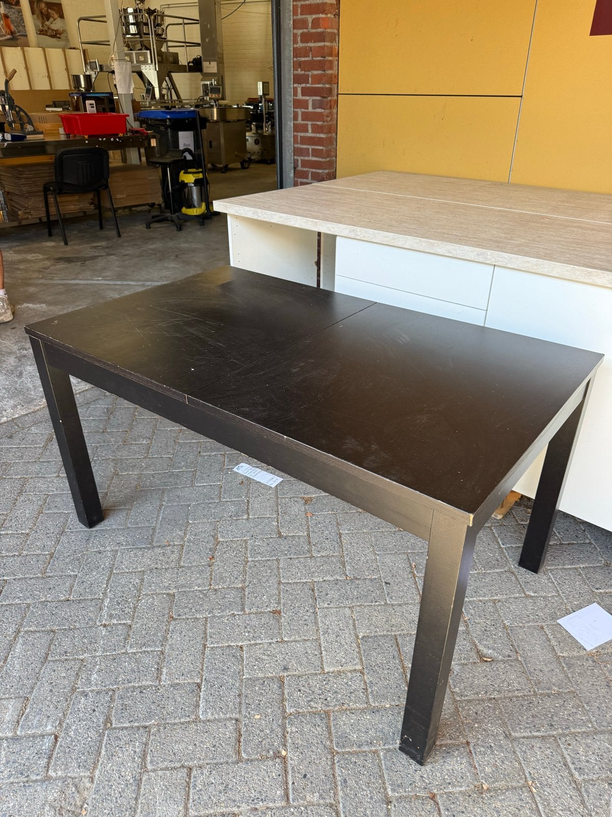 Gratis Zwarte eettafel Ikea, Huis en Inrichting, Ophalen, Gebruikt, 100 tot 150 cm, 50 tot 100 cm