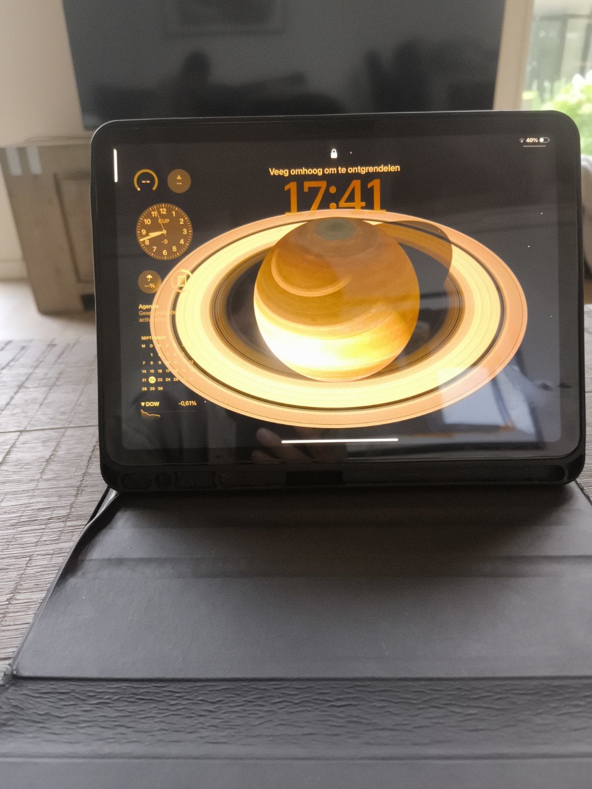 iPad Air 128GB (2025 M3) met beschermhoesje