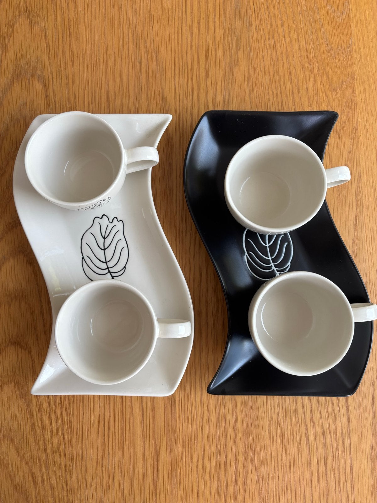 Zwart-wit koffie/thee set met bladmotief, Ophalen, Gebruikt, Keramiek, Modern